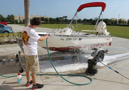 Common Summer Boat Cleaning Mistakes (and How to Avoid Them)