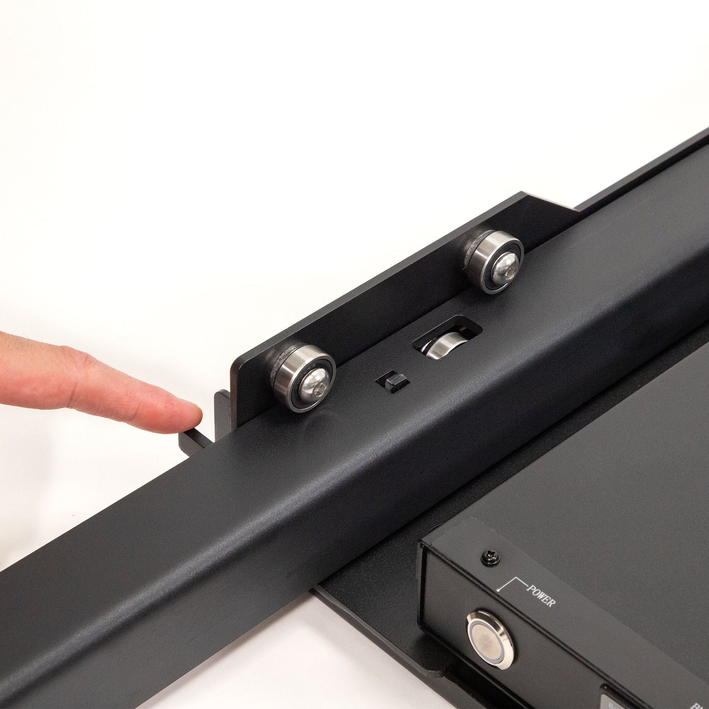 12V MasterHub Fridge Slide with 100ah Battery MPPT Controller & 40A DCDC Charger