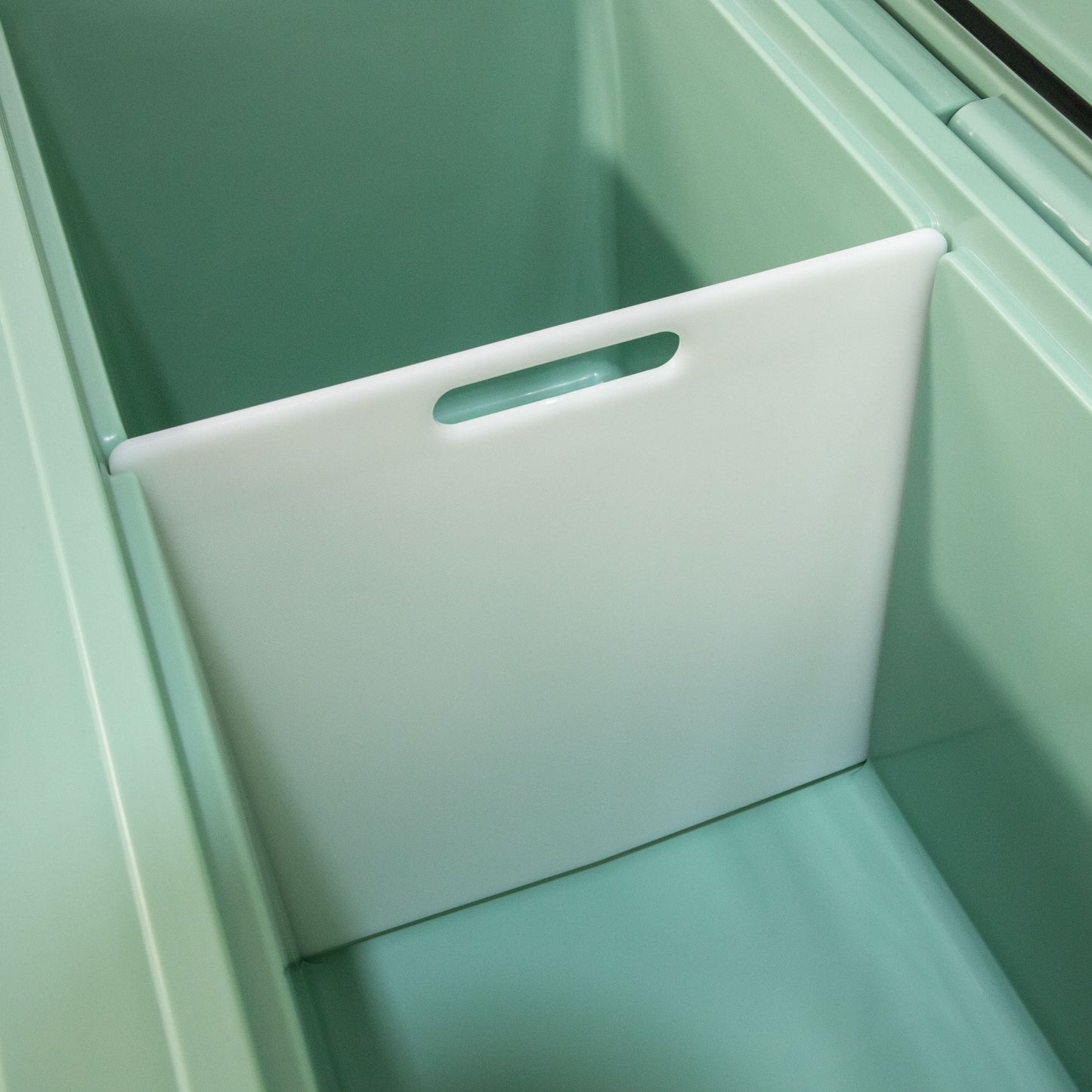 Arctic-75 Cooler Box 75QT | 70.9L