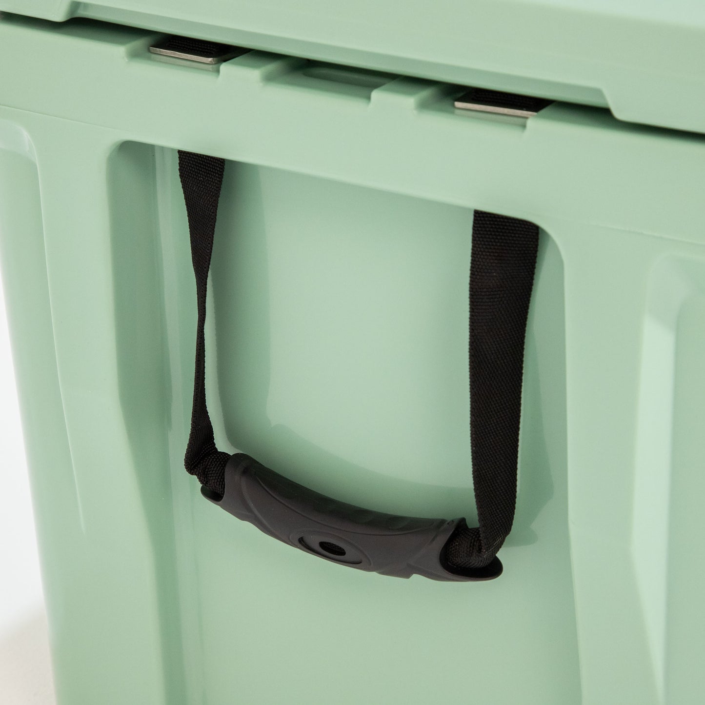 Arctic-75 Cooler Box 75QT | 70.9L