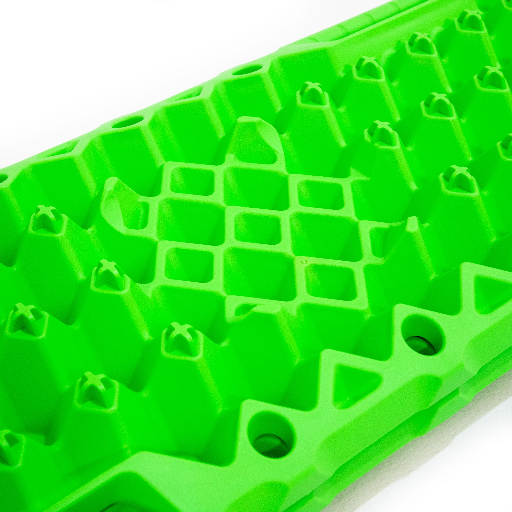 Raptor Recovery Kit + Recovery Tracks + FREE 47pc Tyre Repair Kit