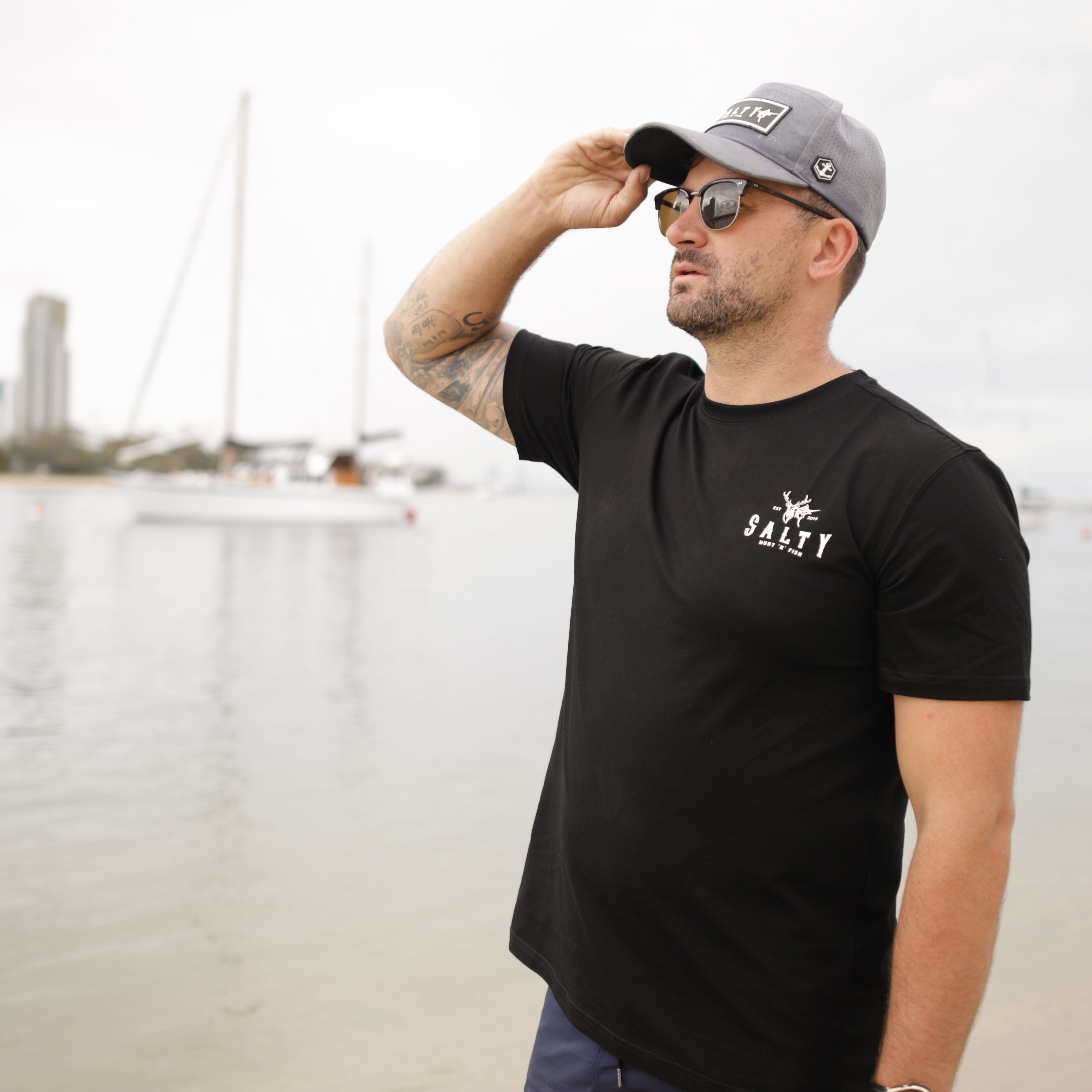 Salty Hunt 'n' Fish Staple Tee - Pitch Black